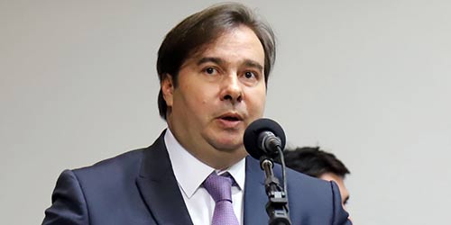 Maia defende revisão do teto após aprovação da reforma da Previdência